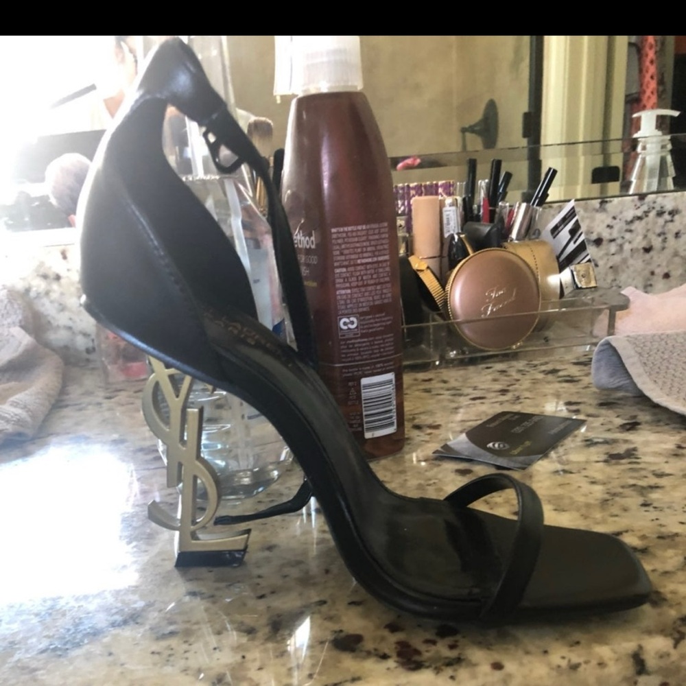 Yves Saint Laurent Black Heels with Gold Monogram